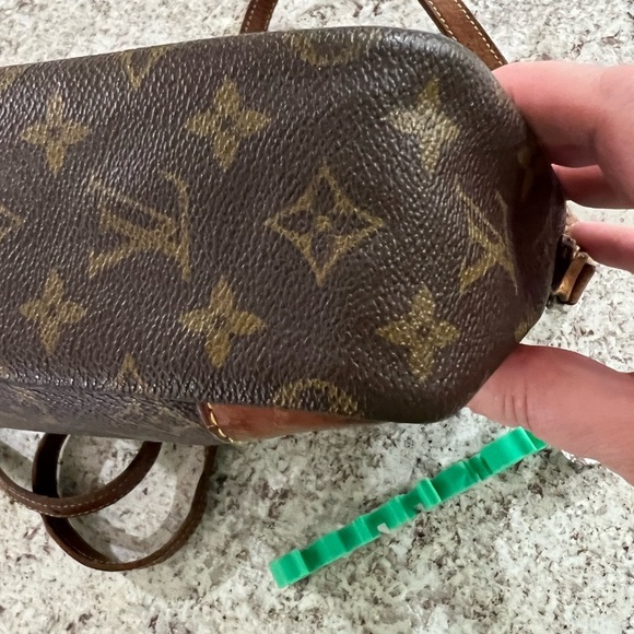 Louis Vuitton Brown Monogram Messenger Bag - Picture 9 of 16